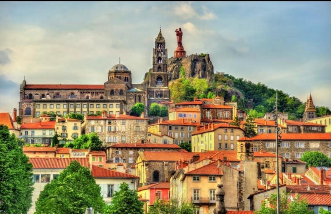 Loft Industriel En Centre Ville Le Puy-en-Velay Eksteriør bilde